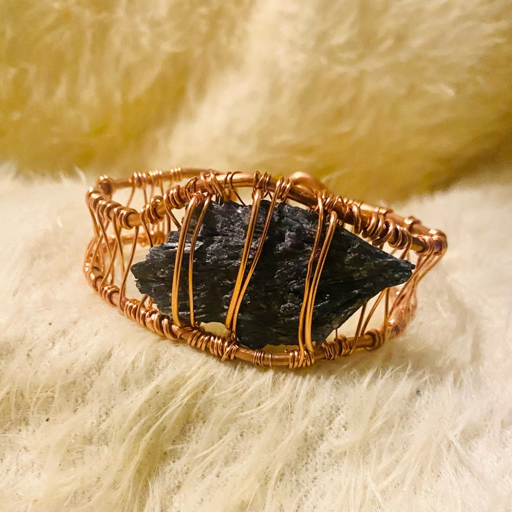 Black Kyanite Copper Statement Bracelet 8 inch (Handmade)